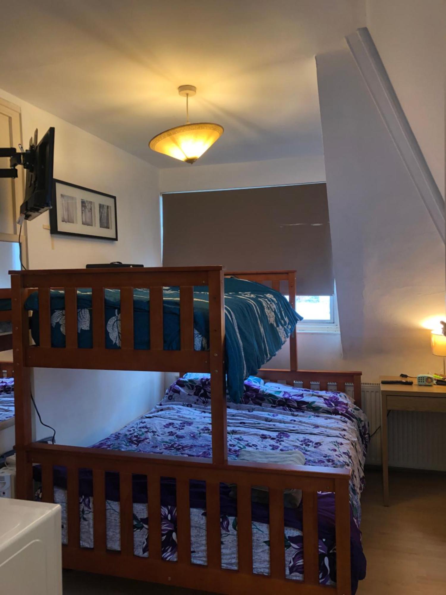 Апартаменти Peaceful Studio-Flat With Driveway In Golders Green Лондон Екстер'єр фото